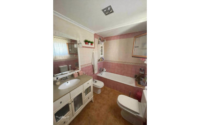 Resale - Townhouse -
Pinoso - Pinoso Alicante