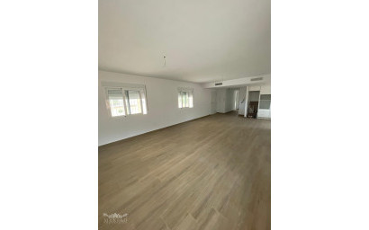 Herverkoop - Villa -
Macisvenda - Macisvenda Murcia