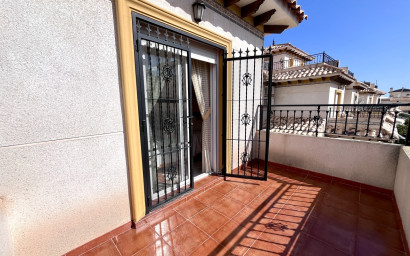 Resale - Townhouse -
La Zenia