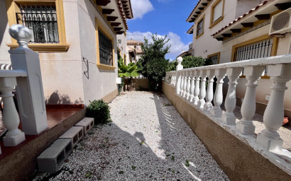 Resale - Townhouse -
La Zenia
