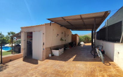 Resale - Villa -
Fortuna