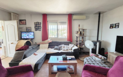 Resale - Villa -
Fortuna