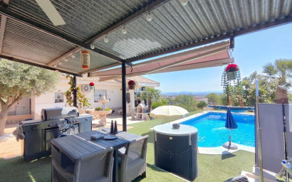 Resale - Villa -
Fortuna