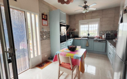 Resale - Villa -
Fortuna