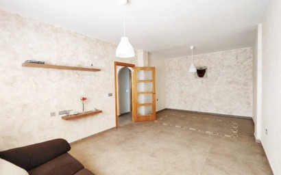 Resale - Villa -
Fortuna