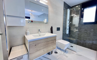 Resale - Apartment -
San Miguel de Salinas