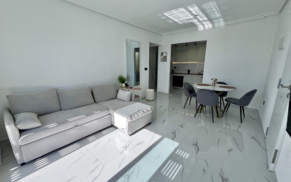 Herverkoop - Penthouse -
Playa Flamenca