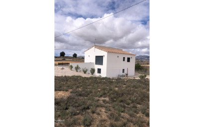 Resale - Villa -
Pinoso - Pinoso Alicante