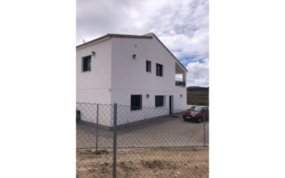Resale - Villa -
Pinoso - Pinoso Alicante
