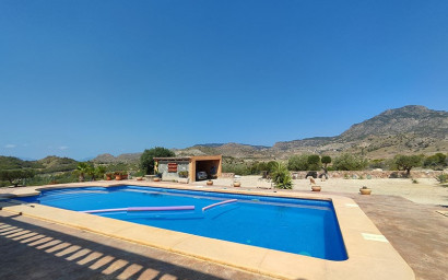 Herverkoop - Villa -
Fortuna - Las Casicas