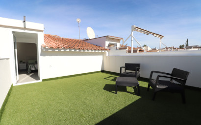 Revente - Maison mitoyenne -
Torrevieja - San Luis