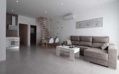 Revente - Maison mitoyenne -
Torrevieja - San Luis