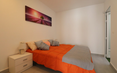 Revente - Maison mitoyenne -
Torrevieja - San Luis