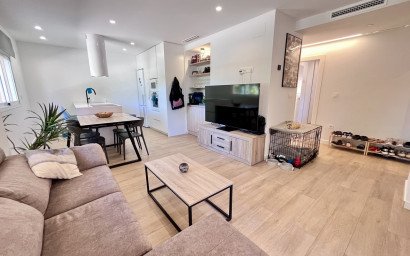 Resale - Apartment -
La Mata