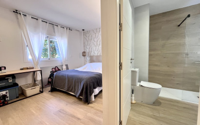 Resale - Apartment -
La Mata