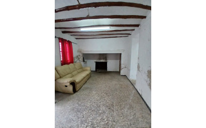 Herverkoop - Landhuis -
Yecla