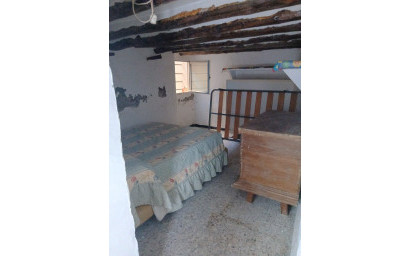 Herverkoop - Landhuis -
Yecla