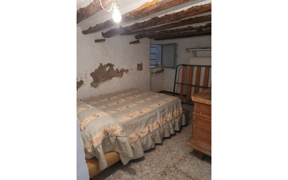 Herverkoop - Landhuis -
Yecla