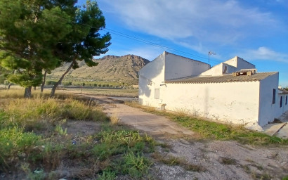 Herverkoop - Landhuis -
Yecla