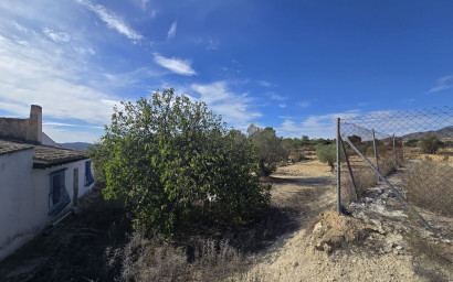 Herverkoop - Landhuis -
Monovar