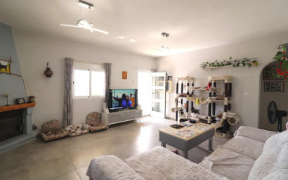 Resale - Finca / Country Property -
Orihuela - La Campaneta