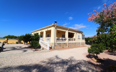 Resale - Finca / Country Property -
Orihuela - La Campaneta