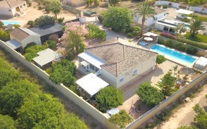 Resale - Finca / Country Property -
Orihuela - La Campaneta