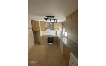 Resale - Apartment -
Pinoso - Pinoso Alicante