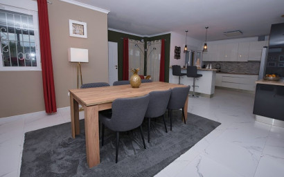 Resale - Villa -
Macisvenda - MACISVENDA