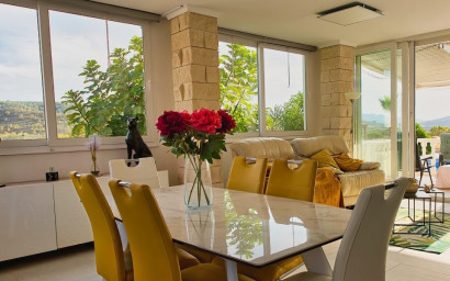 Resale - Villa -
Macisvenda - MACISVENDA