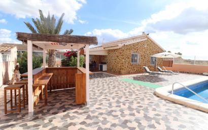 Resale - Villa -
Fortuna - FORTUNA