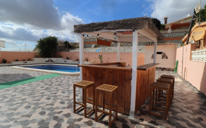 Resale - Villa -
Fortuna - FORTUNA