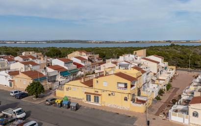 Revente - Maison mitoyenne -
Torrevieja - La Siesta