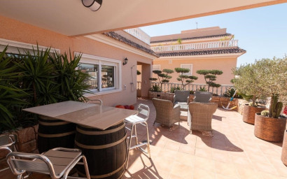 Resale - Apartment -
Orihuela Costa - Los Dolses