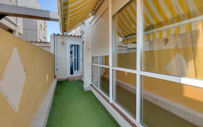 Resale - Townhouse -
Torrevieja - La Siesta - El Salado - Torreta