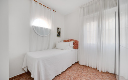 Resale - Townhouse -
Torrevieja - La Siesta - El Salado - Torreta