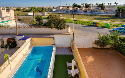 Resale - Townhouse -
Torrevieja - La Siesta - El Salado - Torreta