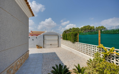 Resale - Villa -
Orihuela Costa - La Regia