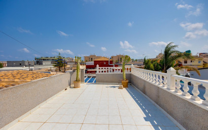 Resale - Villa -
Orihuela Costa - La Regia