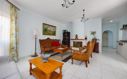Resale - Villa -
Orihuela Costa - La Regia
