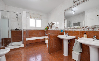 Resale - Villa -
Orihuela Costa - La Regia