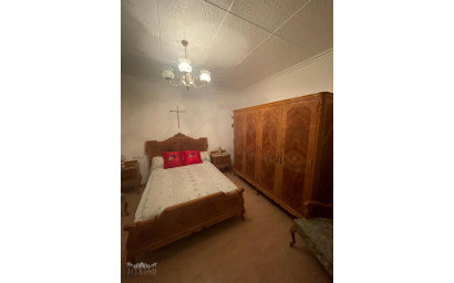 Resale - Townhouse -
Pinoso - Pinoso Alicante