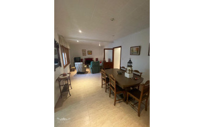 Resale - Townhouse -
Pinoso - Pinoso Alicante