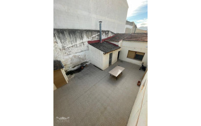 Resale - Townhouse -
Pinoso - Pinoso Alicante