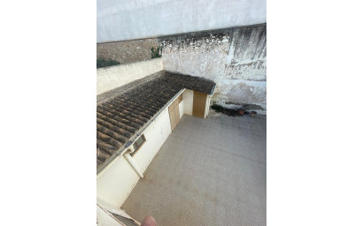 Resale - Townhouse -
Pinoso - Pinoso Alicante