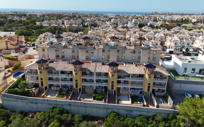 Resale - Apartment -
Cabo Roig
