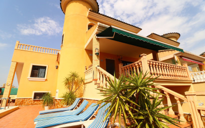 Herverkoop - Villa -
Algorfa - Lo Crispin