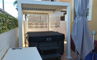 Resale - Villa -
Los Montesinos - La Herrada