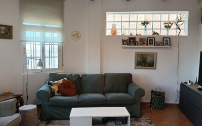 Resale - Villa -
Los Montesinos - La Herrada