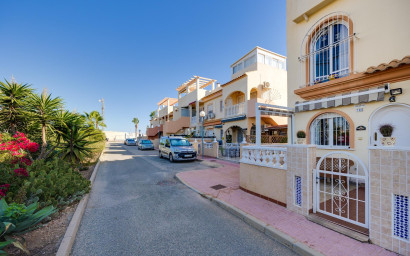 Resale - Townhouse -
Orihuela Costa - La Florida